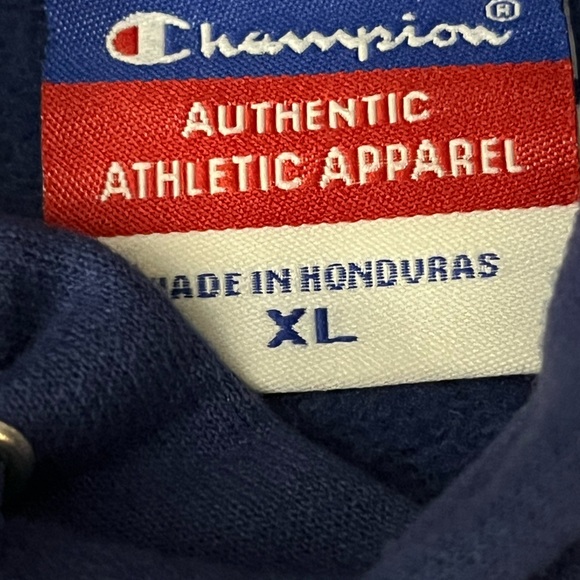 CHAMPION GRAPHIC HOODIE - Picture 9 of 10